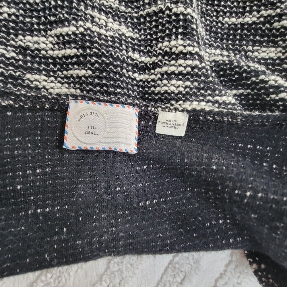Anthropologie Postmark Womens Black White Textured Peplum Top Small Cap Sleeve - Picture 3 of 7